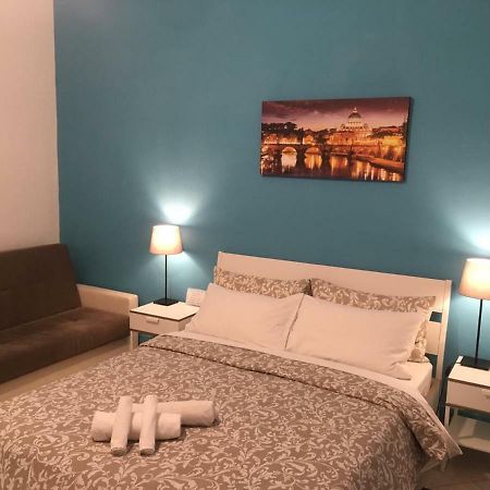 Amoraroma, Economy Guest House With Shared Bathrooms Exterior photo