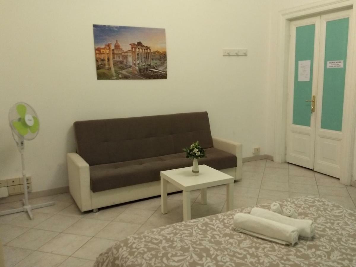 Amoraroma, Economy Guest House With Shared Bathrooms Exterior photo